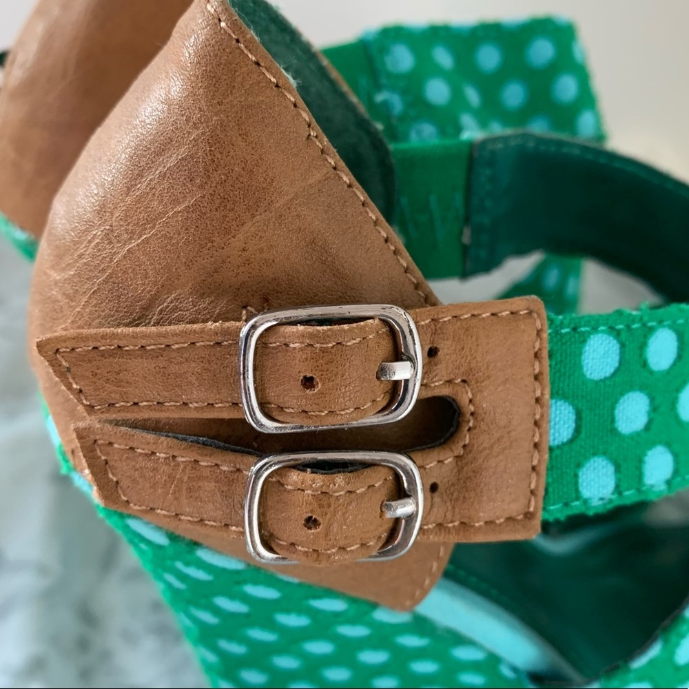 🍀 🌸 Qupid Polka Dot Strappy Wedge Sandal - Picture 9 of 14